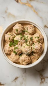 Crockpot Creamy Alfredo Meatballs