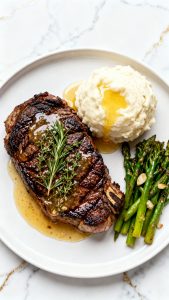 Garlic Butter Steak with Creamy Mashed Potatoes